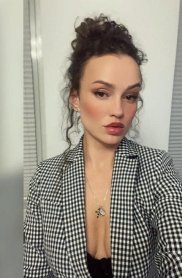 Фотография номер 7 - Риана, 30 лет